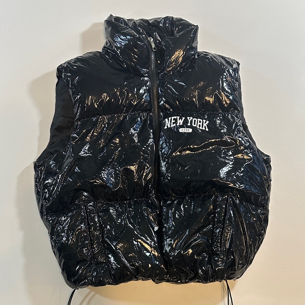 Love Streak Shiny Black Puffer Vest “New York” Size L
